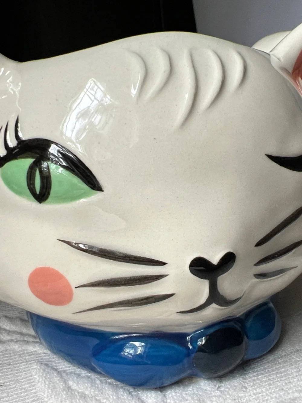 Home Essentials Cream Cat Face Ceramic Mugs with Blue Bows and Green Eyes